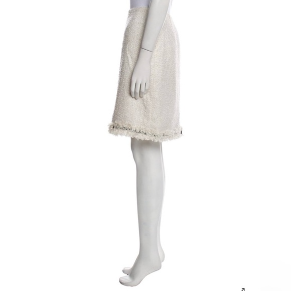 Escada Cream Skirt - Picture 3 of 3